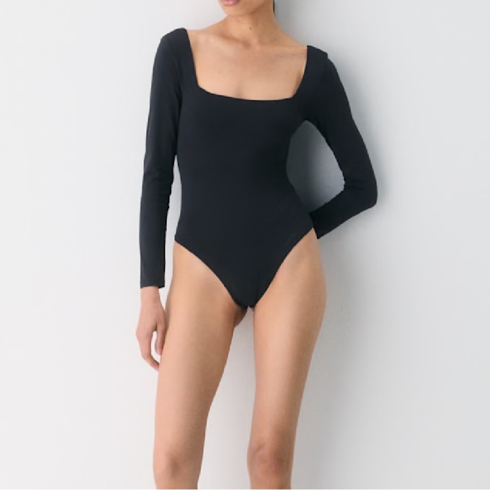 Aritzia Long Sleeve Contour Bodysuit